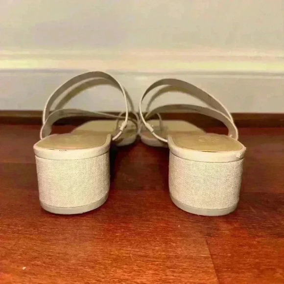 Splendid Strappy Toe Ring Sandal, Block Heel 2”, with Linen pattern, square toe - Picture 5 of 6